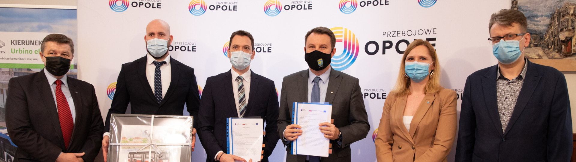 Opole invests in electric Solaris buses