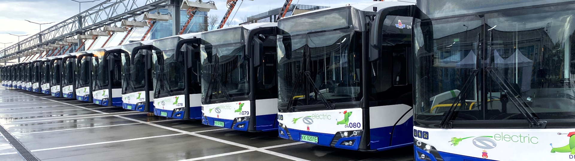 Dostawy 18 przegubowych e-busów dla Krakowa zrealizowane