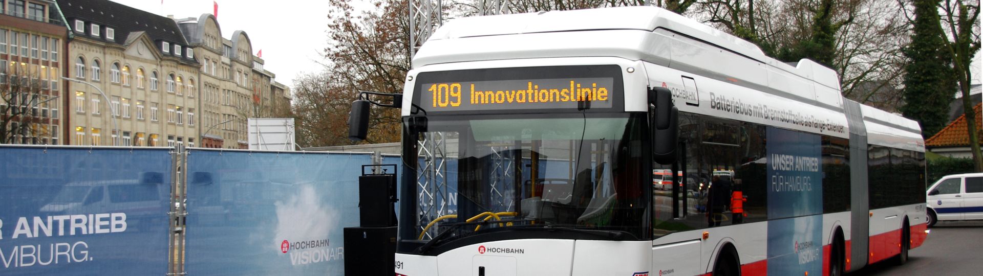 Solaris Urbino 18,75 electric mit Brennstoffzelle in Hamburg präsentiert