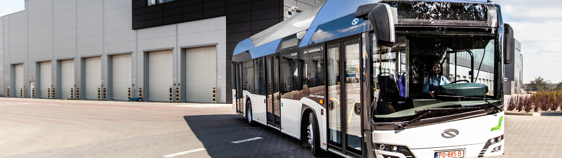 More clients order hydrogen buses made by Solaris