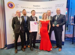 The Solaris team was awarded in the Polish Project Excellence Award 2022 competition in the New Technologies, Science and Innovations category for the way the Urbino 9 LE electric project was implemented.